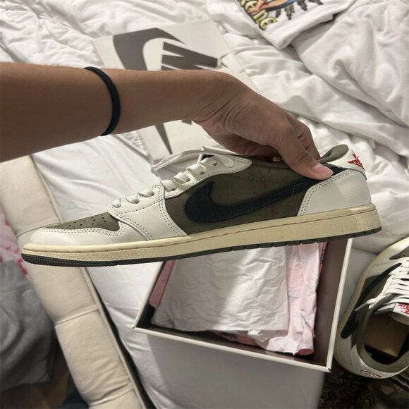 Nike Air Jordan Retro 1 Low OG SP Travis Scott Reverse Olive MEN\'S Size 10 main image 5